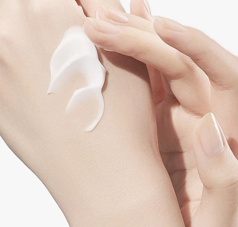 MOIKA VC377 Niacinamide Brightening Body Lotion with Anti-Spot 1 brightening body lotion spu794374416123 desc 1